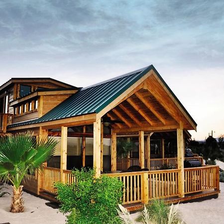 Pirate Cove Resort & Marina Needles Kültér fotó