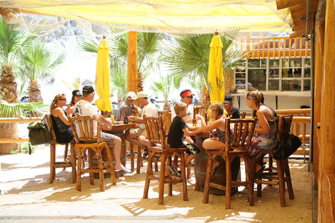 Pirate Cove Resort & Marina Needles Kültér fotó